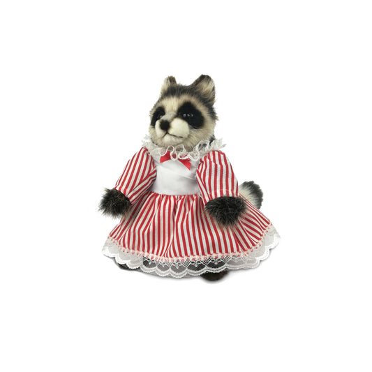 Raccoon Girl 9 in (7836)